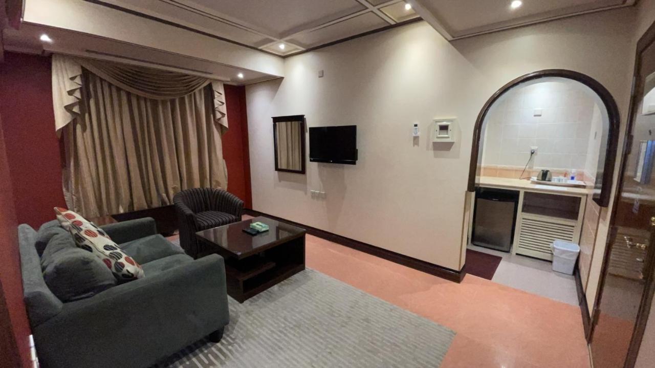Al Mansour Grand Hotel Ḩafar al Bāţin Екстериор снимка
